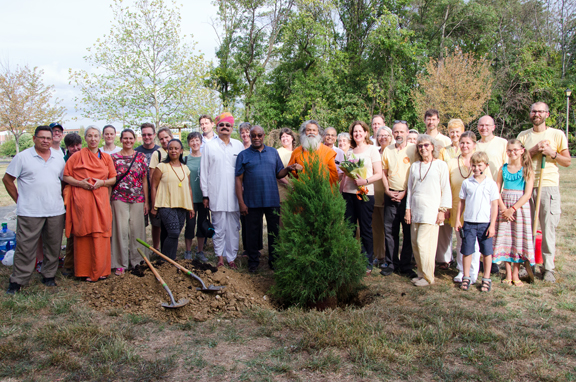 Alexandria PeaceTree 18Sept2016 group