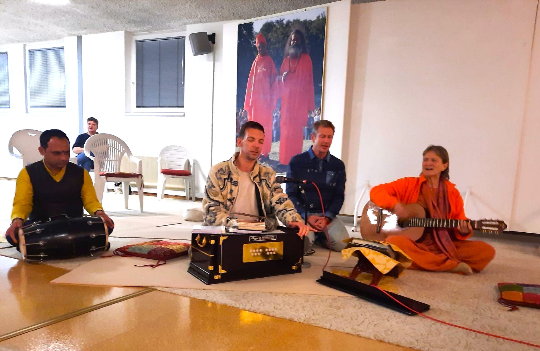 2026 10 23 Bhajans anschliessend